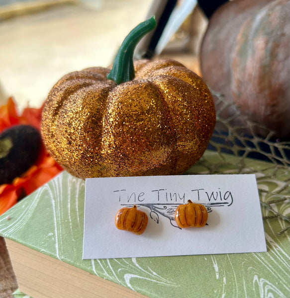 Asian Lily Pumpkin Post Earrings